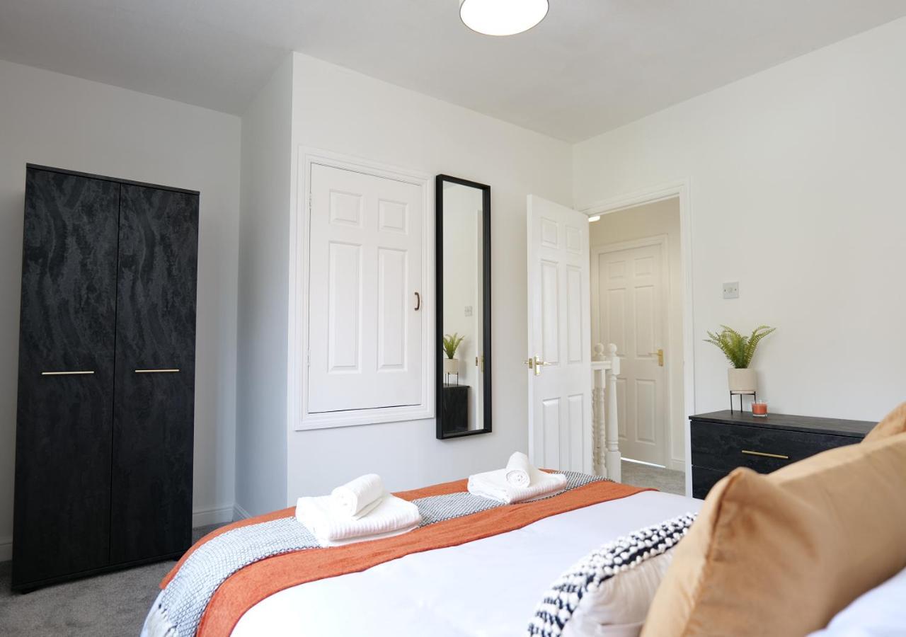 Modern Spark Home With Parking, Garden, Wi-Fi 伯明翰 外观 照片