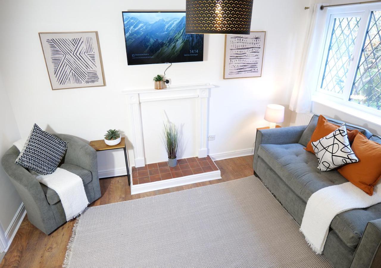 Modern Spark Home With Parking, Garden, Wi-Fi 伯明翰 外观 照片